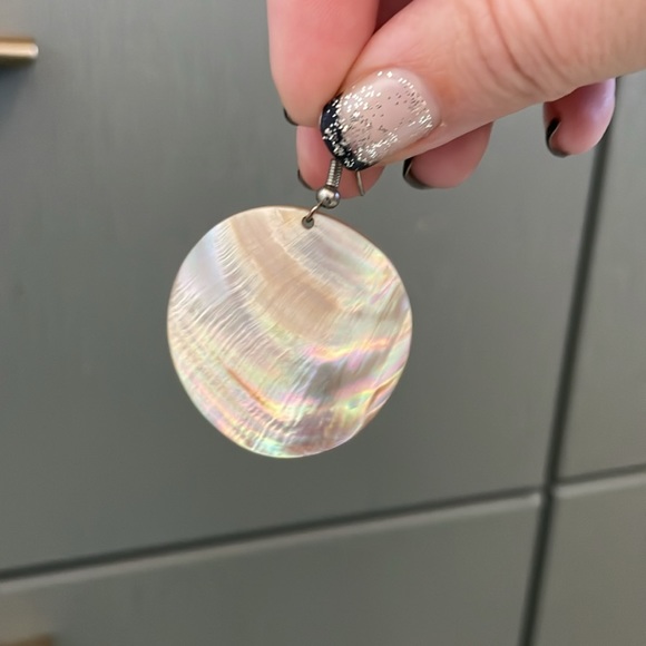 Shell Earrings - Picture 3 of 3